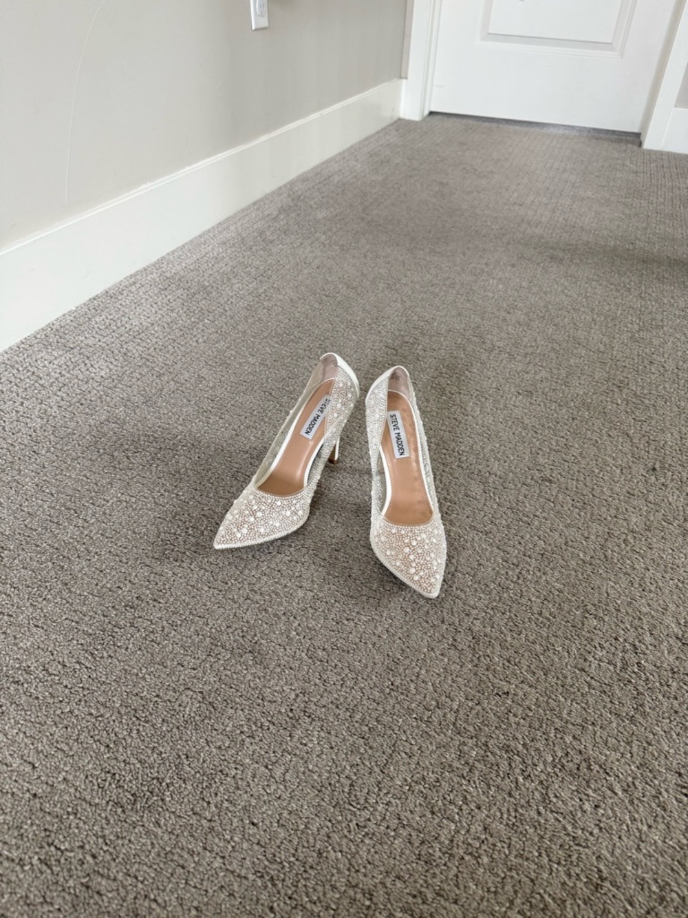 Steve Madden EVELYN-P CLEAR Heels - Picture 7 of 8